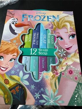 Disney Frozen 12-Book Board Set